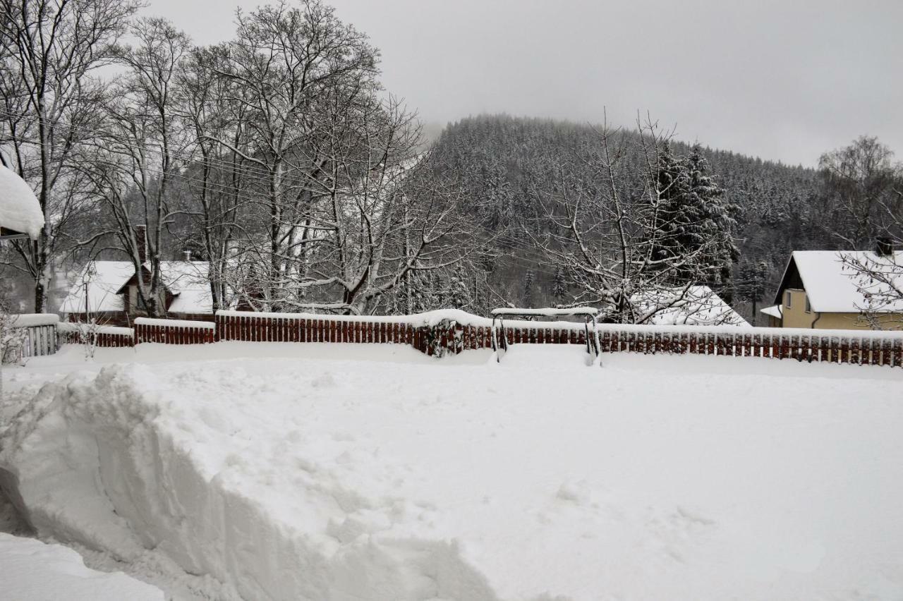 Penzion Pod Kostelem Bublava Kültér fotó